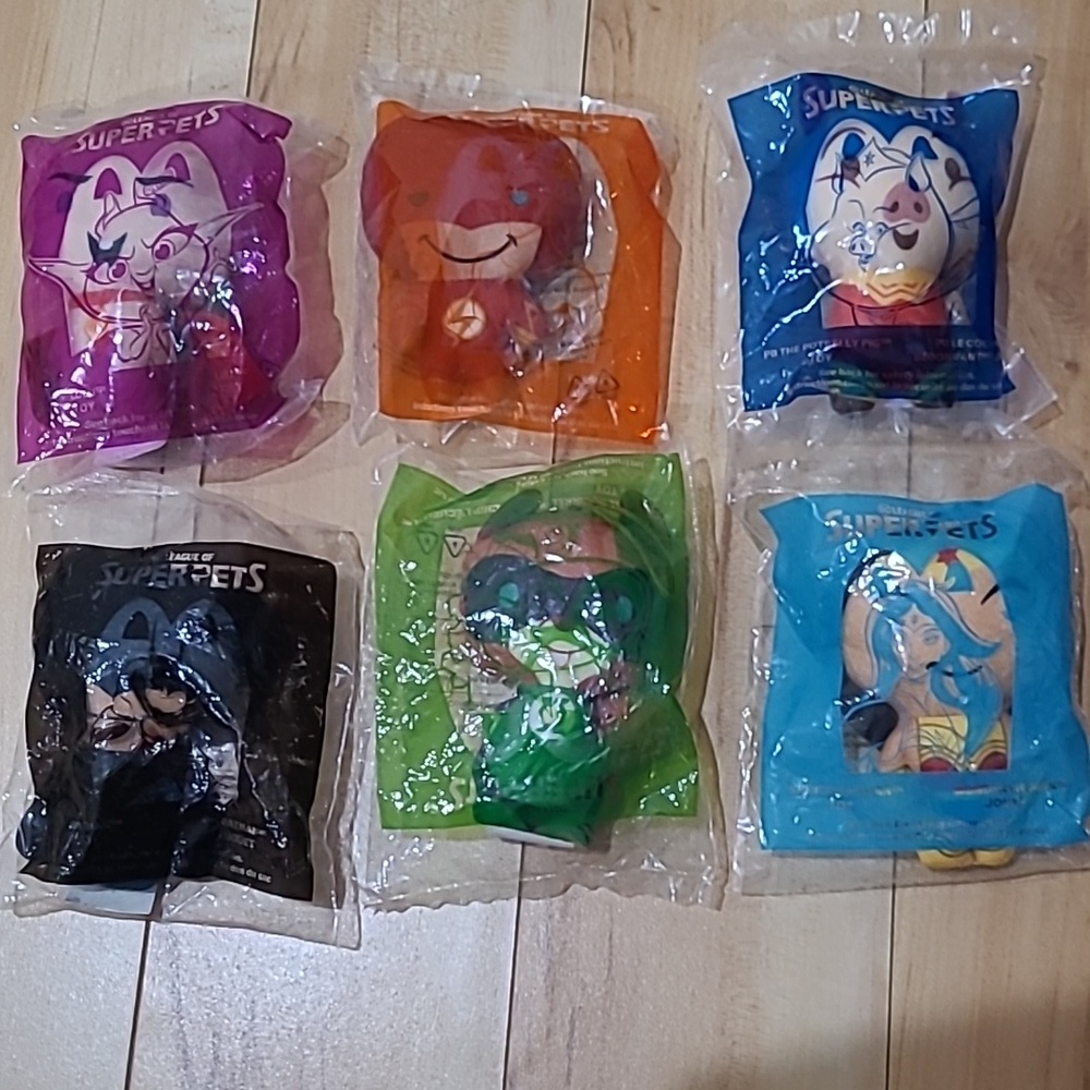 6 brand new McDonald's League of super pets toys